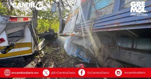 Accidente en la carretera Villahermosa-Frontera deja lesionados y robo de cargamento
