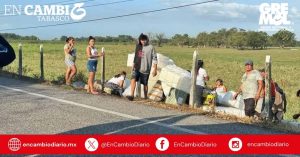 Accidente en la carretera Villahermosa-Frontera deja lesionados y robo de cargamento