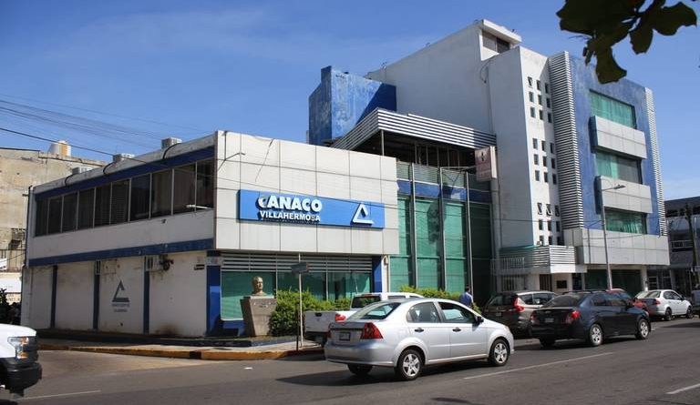 Ola de cierres de comercios en Tabasco afecta economía local
