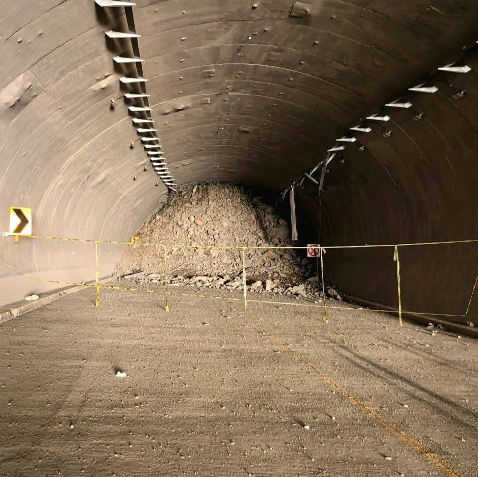 Se derrumba túnel El Tornillo en Oaxaca