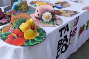 ‘Enchula tu Tienda’, fomenta el consumo de productos locales y abre la oportunidad para que quienes requieren medicamentos