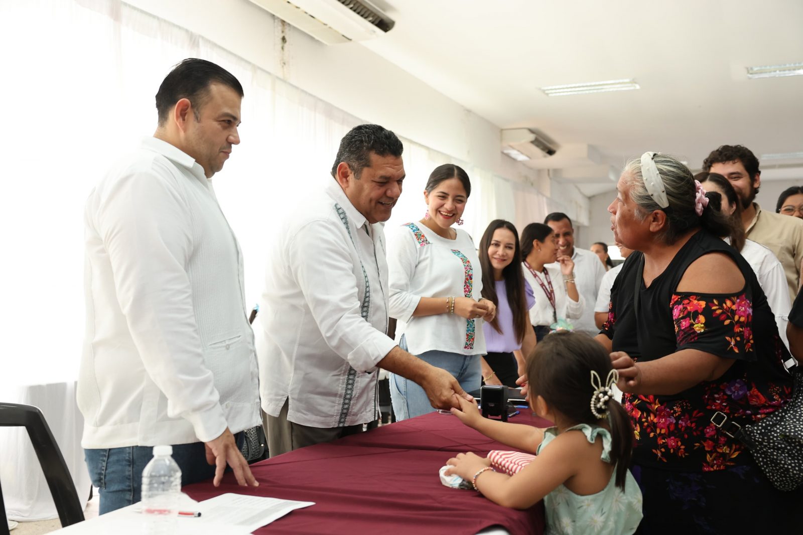 Gobierno del Pueblo mejora la vida de jalapanecos al acercar servicios e invertir más de 114 millones de pesos en obra pública y social