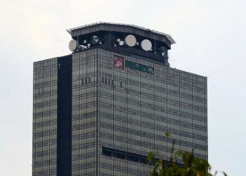 Pemex anuncia despidos masivos