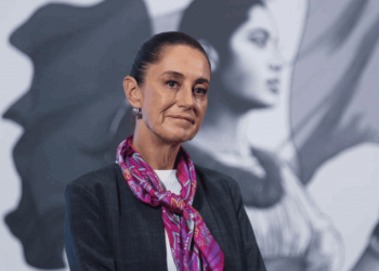 Estable la alta popularidad de Sheinbaum tras 10 meses de gobierno