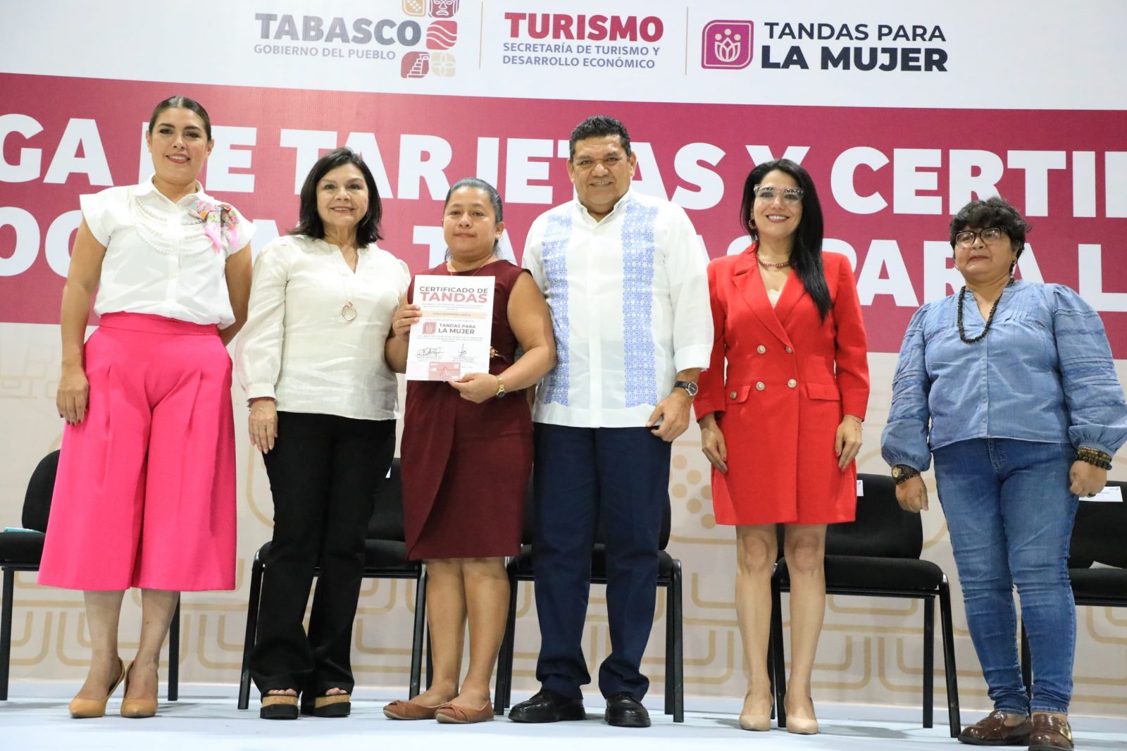 Gobierno del Pueblo entrega 2 mil Tandas para la Mujer en Centro y alcanza meta 2025 para hacer justicia y empoderar a 10 mil tabasqueñas