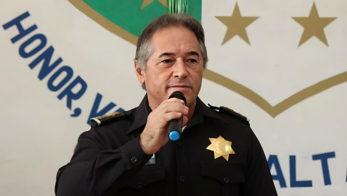 De acuerdo con el comandante de la 30 Zona Militar, Miguel Ángel López Martínez, la orden de aprehensión contra Hernán Bermúdez Requena fue emitida el 14 de febrero de 2025.