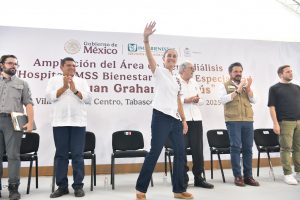 Se terminarán los hospitales, se rehabilitarán los actuales y se comenzarán nuevos, señaló el Gobernador Javier May.