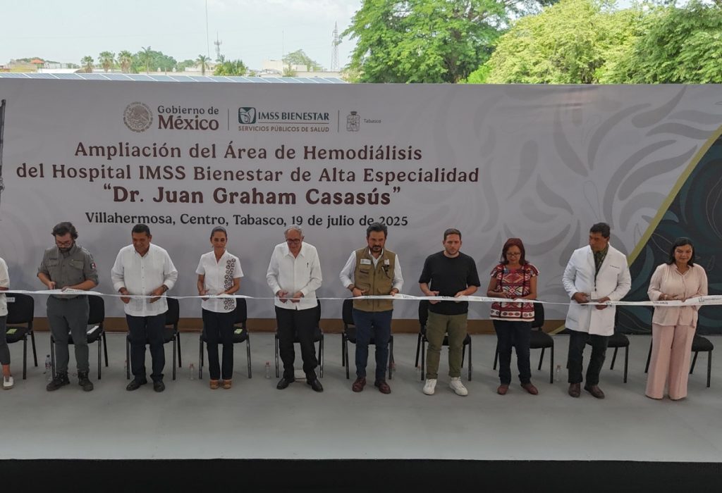 Sheinbaum y Javier May inauguran el área de Hemodiálisis en el Hospital Regional de Alta Especialidad “Dr. Juan Graham Casasús”