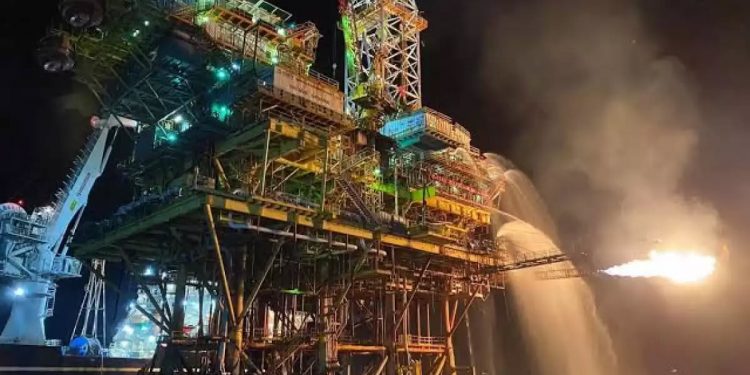 Piratas asaltan plataforma en Campeche