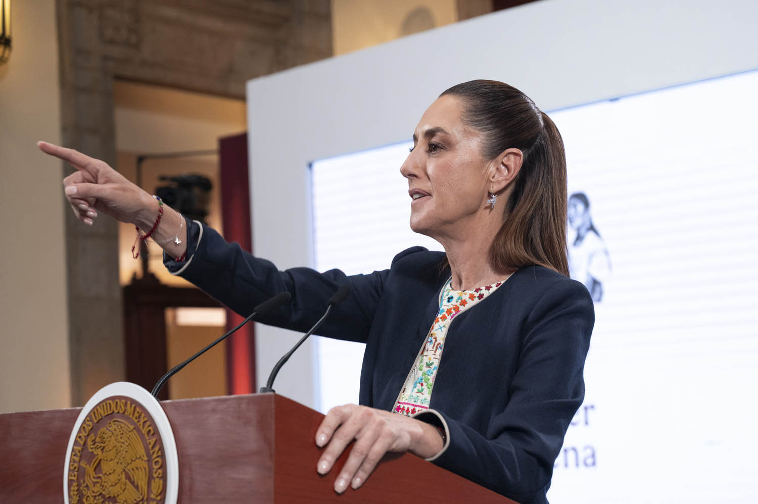 Se pronuncia la presidenta Claudia Sheinbaum sobre la red de huachicol fiscal