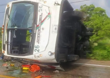 30 heridos tras fuerte choque en Villahermosa - Frontera
