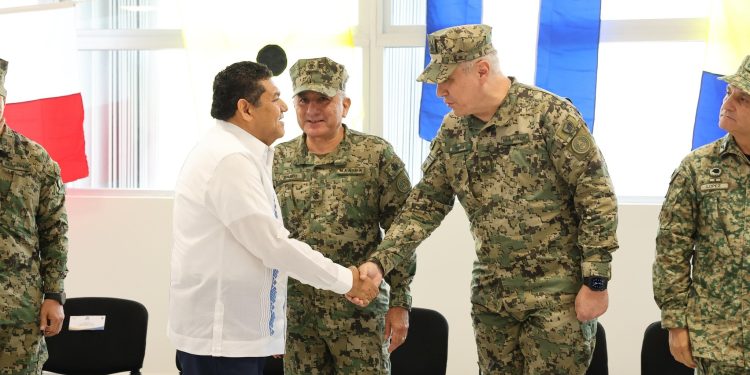 Coordinación por la seguridad en Tabasco; May Rodríguez presente en entrega de Mando de Armas en Dos Bocas