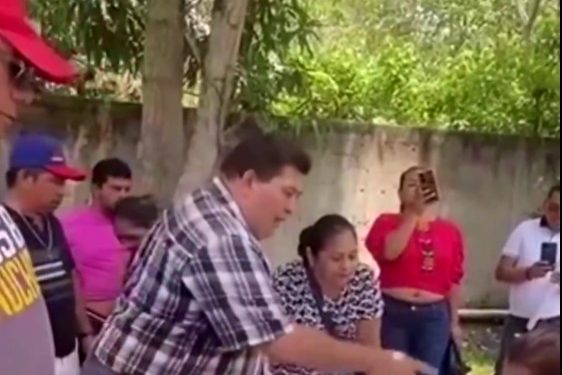 diputada María Félix García en Jalpa de Méndez