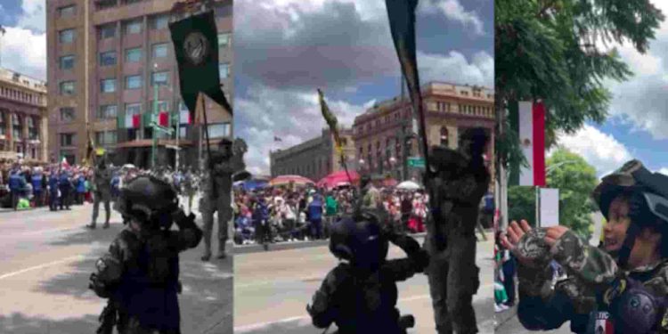 Soldado regala su insignia a un niño vestido de militar pleno desfile; el gesto generoso se viralizó