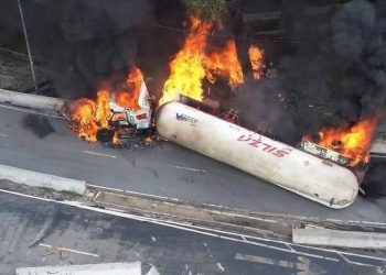 Revela Fiscalía CDMX la velocidad de la pipa accidentada en Iztapalapa