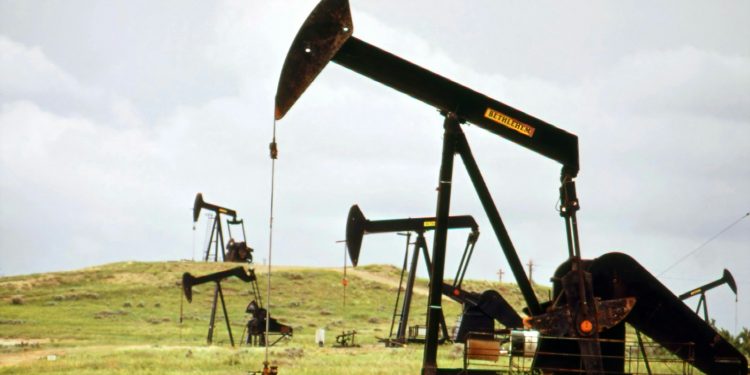 PEMEX reactivará 400 pozos con privados