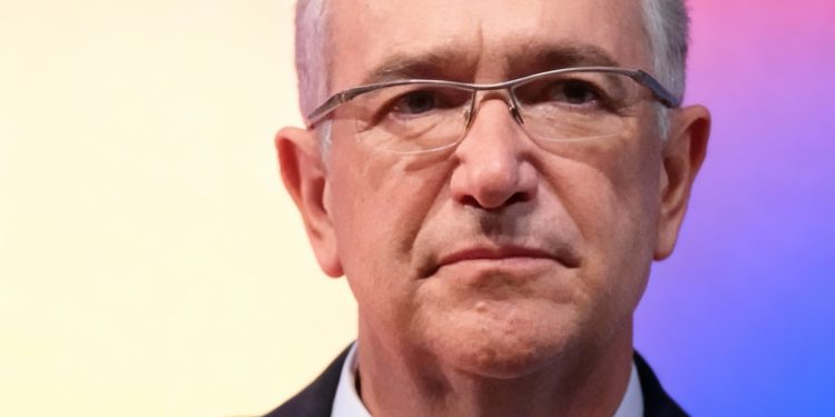 Presidenta Sheinbaum de acuerdo con revocación a Salinas