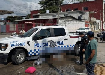 Mujer muere atropellada por patrulla de Tránsito Municipal