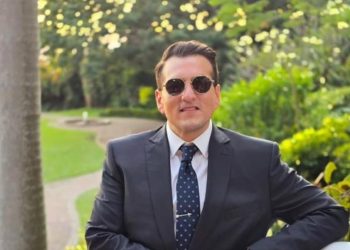 Imitan las tranzas de Adán