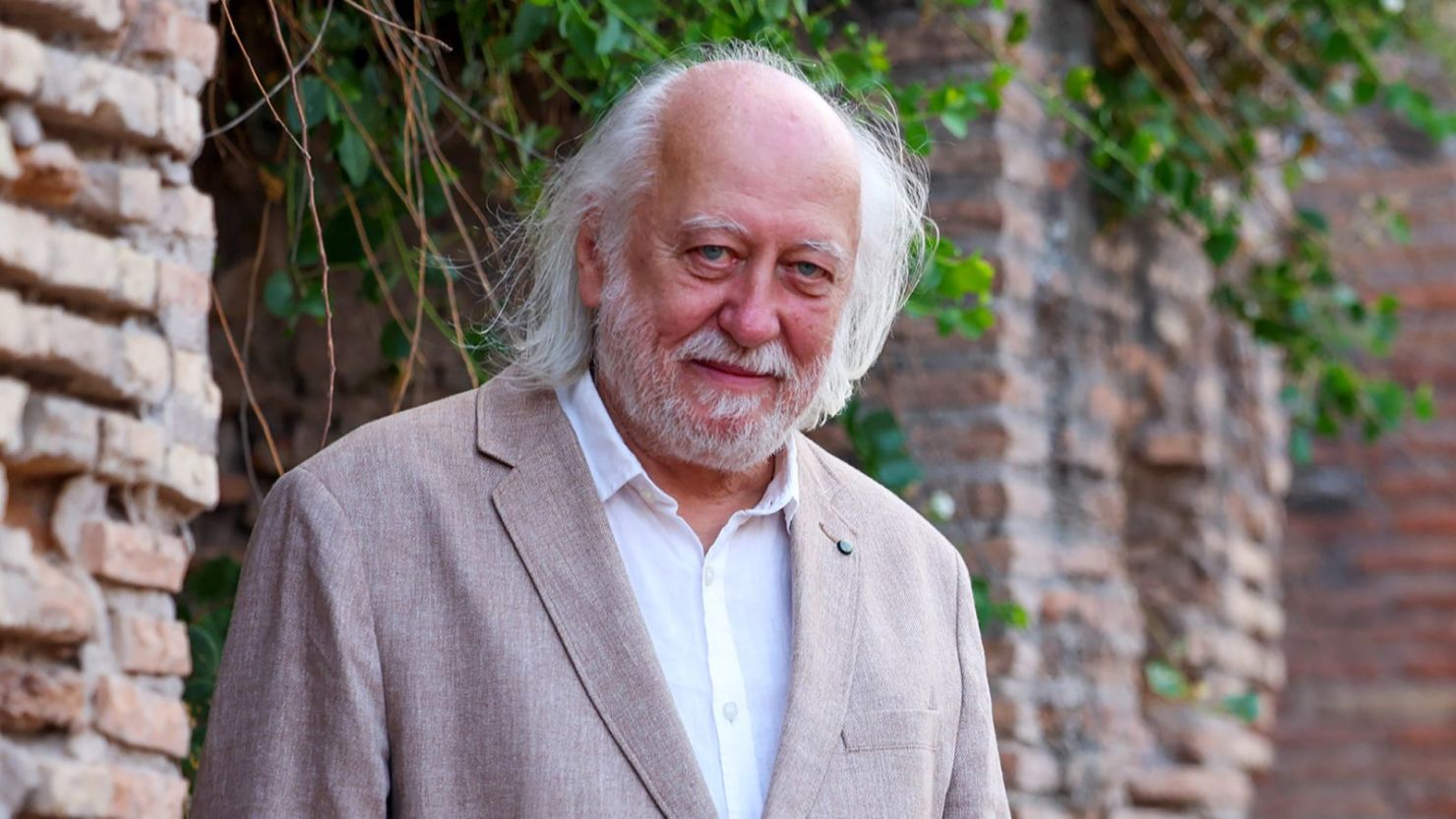 ¿Cómo es el estilo literario de László Krasznahorkai?