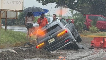 ¿Por qué se realiza la excavación en la carretera Ixtacomitán-Villahermosa?