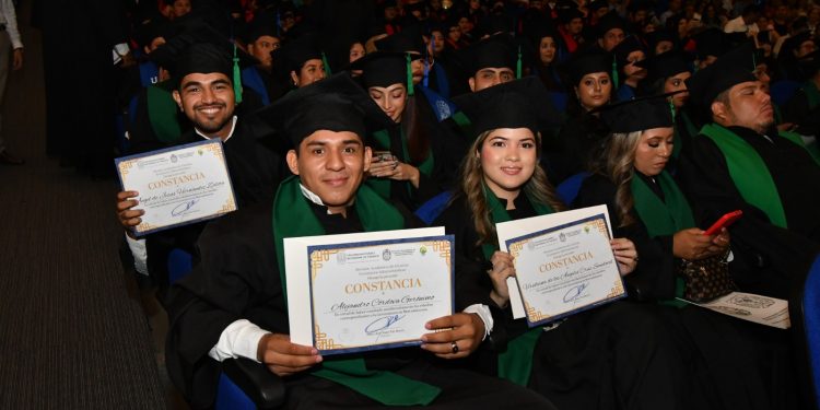 UJAT actualiza su modelo educativo