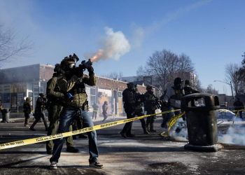 Hombre muerto Mineápolis: Enfermero baleado por ICE