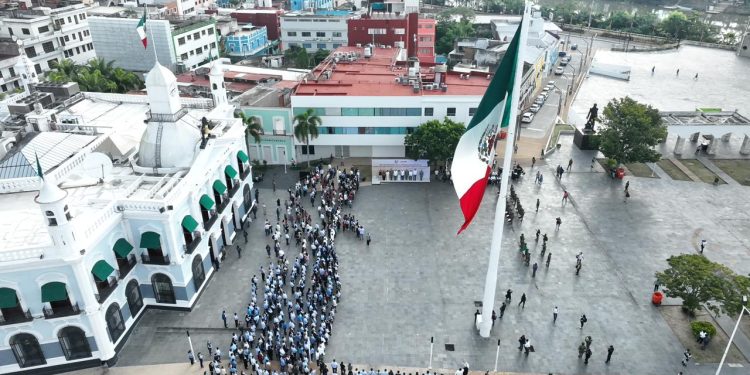 Conmemora Tabasco 109 aniversario de la Constitución Política de México; Carta Magna, plasma derechos que son motor de la Cuarta Transformación: Paloma López Hidalgo