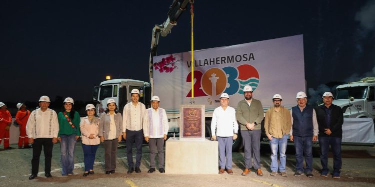 primera piedra del nuevo Centro de Convenciones