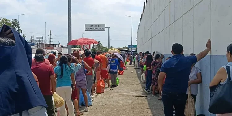 CRESET: Protestas por Ingreso Lento en Visitas