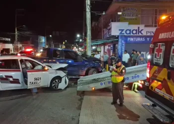 Accidente taxista lesionado Villahermosa: Choque grave