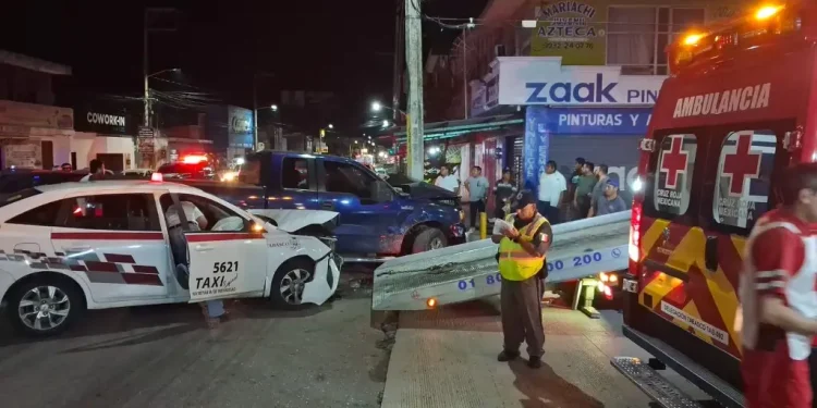 Accidente taxista lesionado Villahermosa: Choque grave