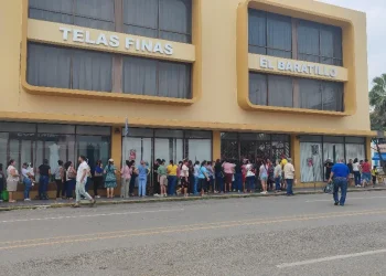 cierre El Baratillo: Filas en Villahermosa por Remate