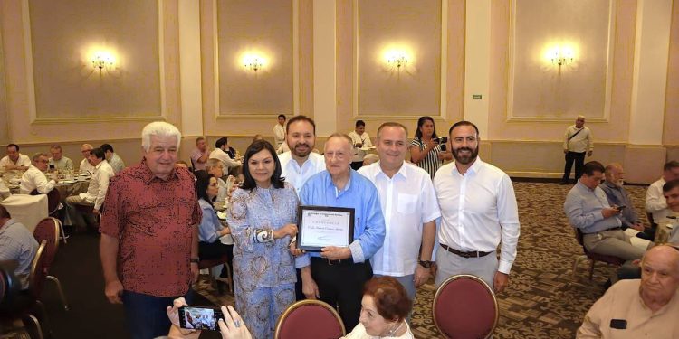 notario Armando Capdepont