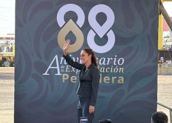 Sheinbaum celebra expropiación petrolera en Pueblo Viejo