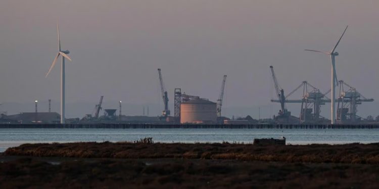 Una veintena de países resguardarán el estrecho de Ormuz