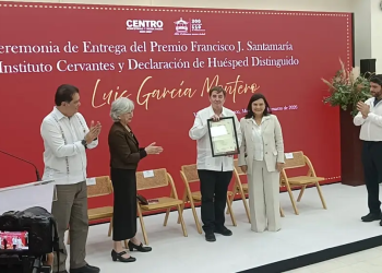 Huesped Distinguido Luis García Montero en Villahermosa