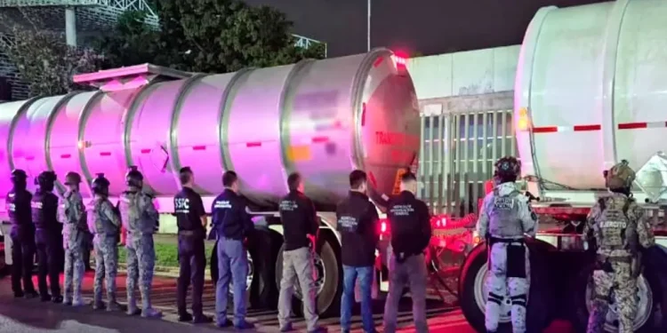 Aseguran 60 mil litros hidrocarburo Tabasco