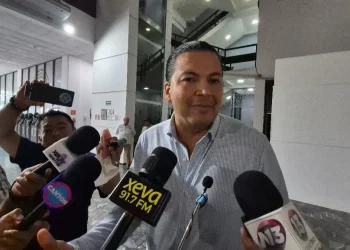 Bracamonte espera decisión de Morena para pedir licencia