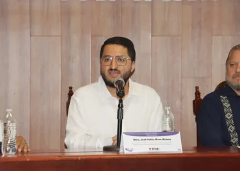 Pablo Mora Gómez desafía a oposición por aspiraciones 2027