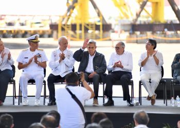Cuauhtémoc Cárdenas ve dos problemas en PEMEX