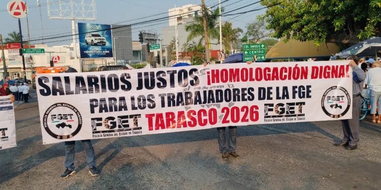 Personal de la FGE amenaza con paro por aumento salarial