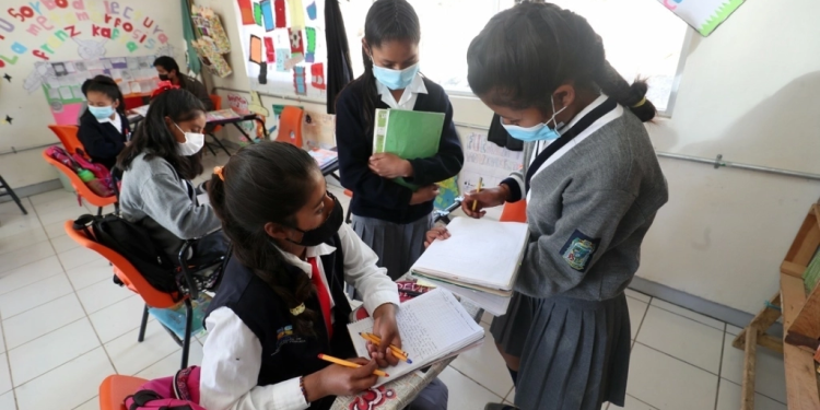 inversión en becas al 2030