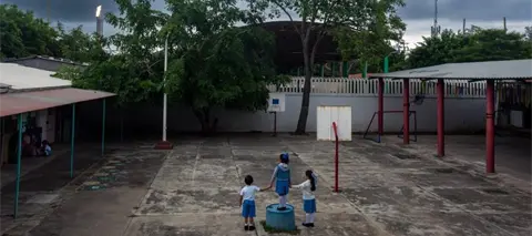 Reubicación escuelas refinería Olmeca: Pemex decide