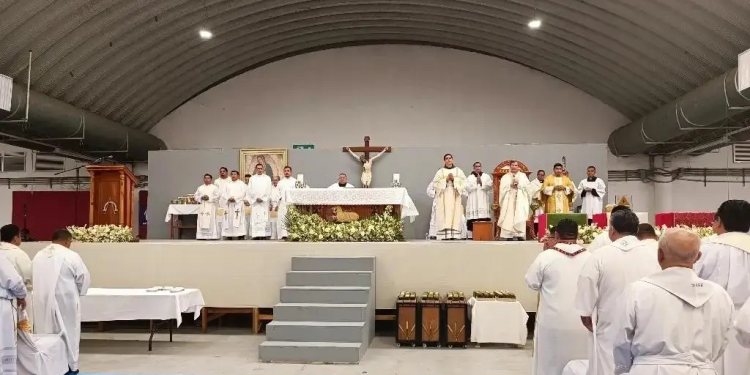 Misa Crismal: 240 Sacerdotes en Villahermosa