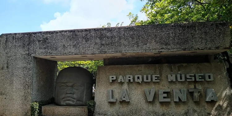 SOTOP inicia remodelación Parque Museo La Venta Tabasco