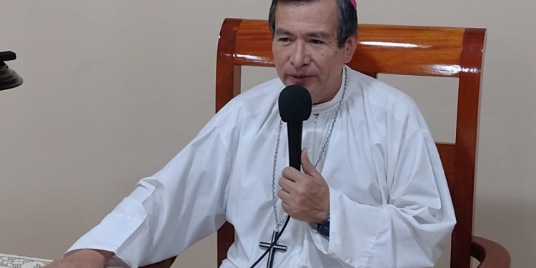 Iglesia Católica en Tabasco: Obispo y padre ‘Tiktokero’ celebran a las madres