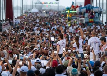 Sheinbaum defiende la grandeza cultural de México ante estudiantes del IPN