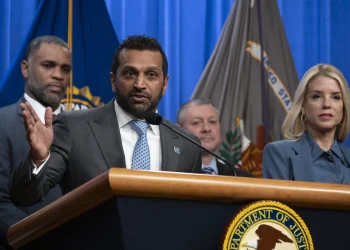 FBI investiga filtraciones sobre Kash Patel alcoholismo