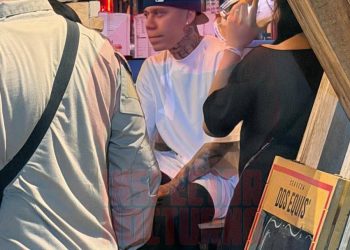 Santa Fe Klan convive con fans en Malecón Las Américas